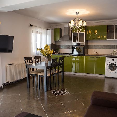 Casa Bella Apartments Bragadiru Extérieur photo
