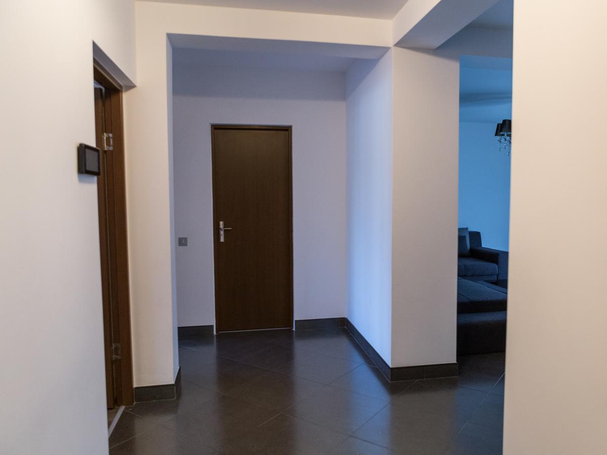 Casa Bella Apartments Bragadiru Extérieur photo