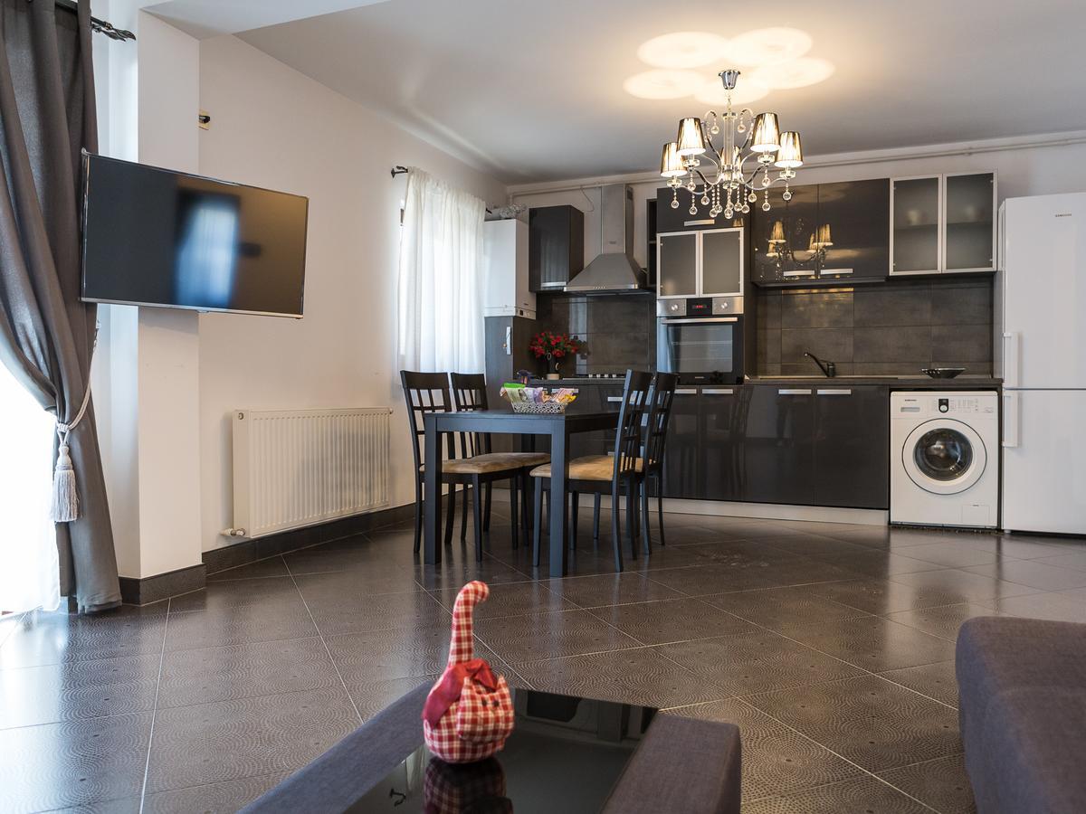 Casa Bella Apartments Bragadiru Extérieur photo