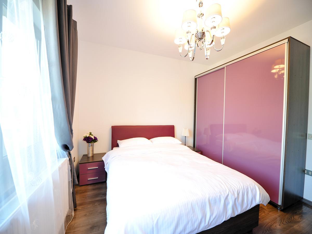 Casa Bella Apartments Bragadiru Extérieur photo