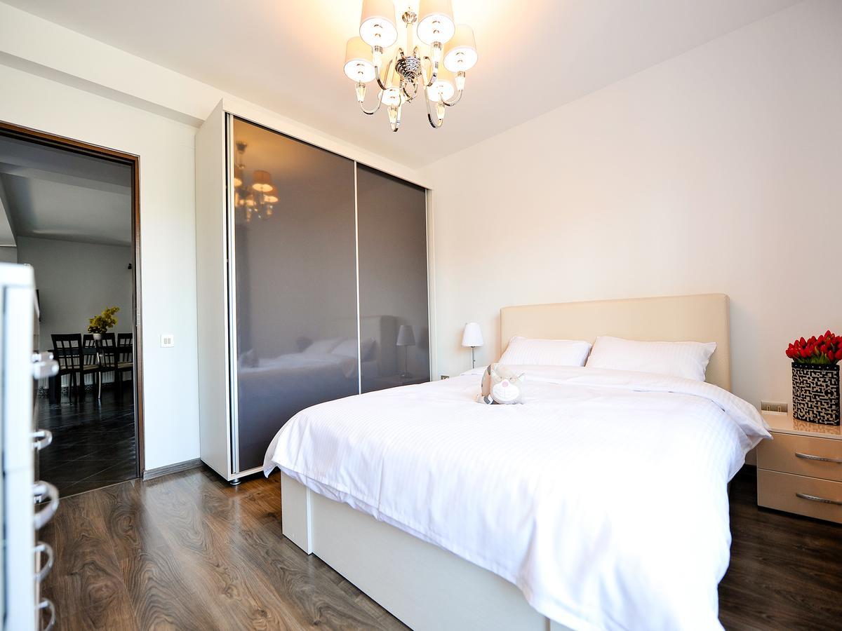 Casa Bella Apartments Bragadiru Extérieur photo